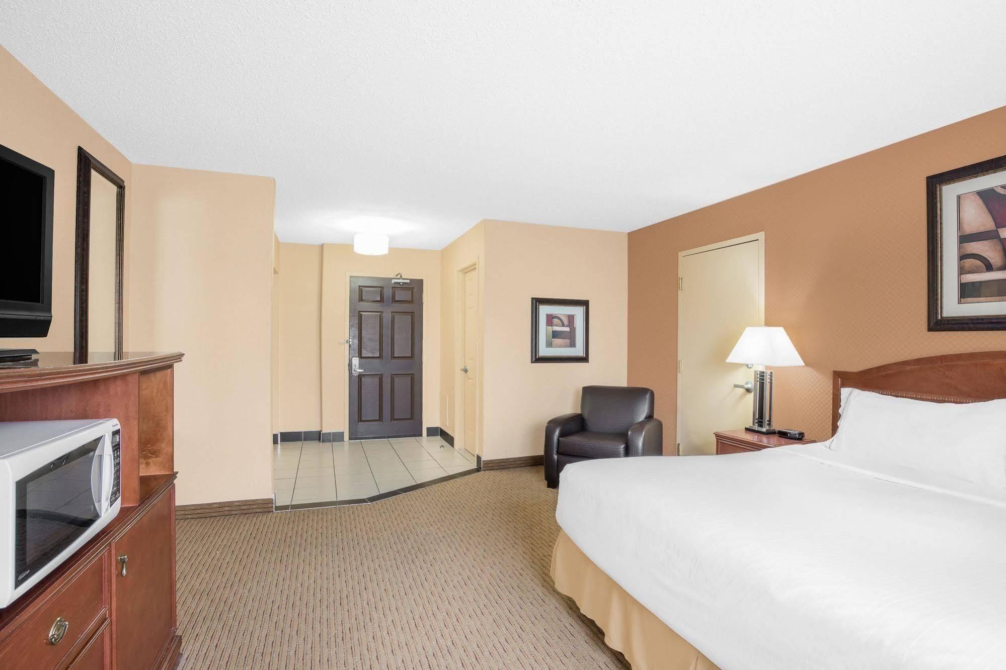 Best Western Plus West Edmonton Extérieur photo