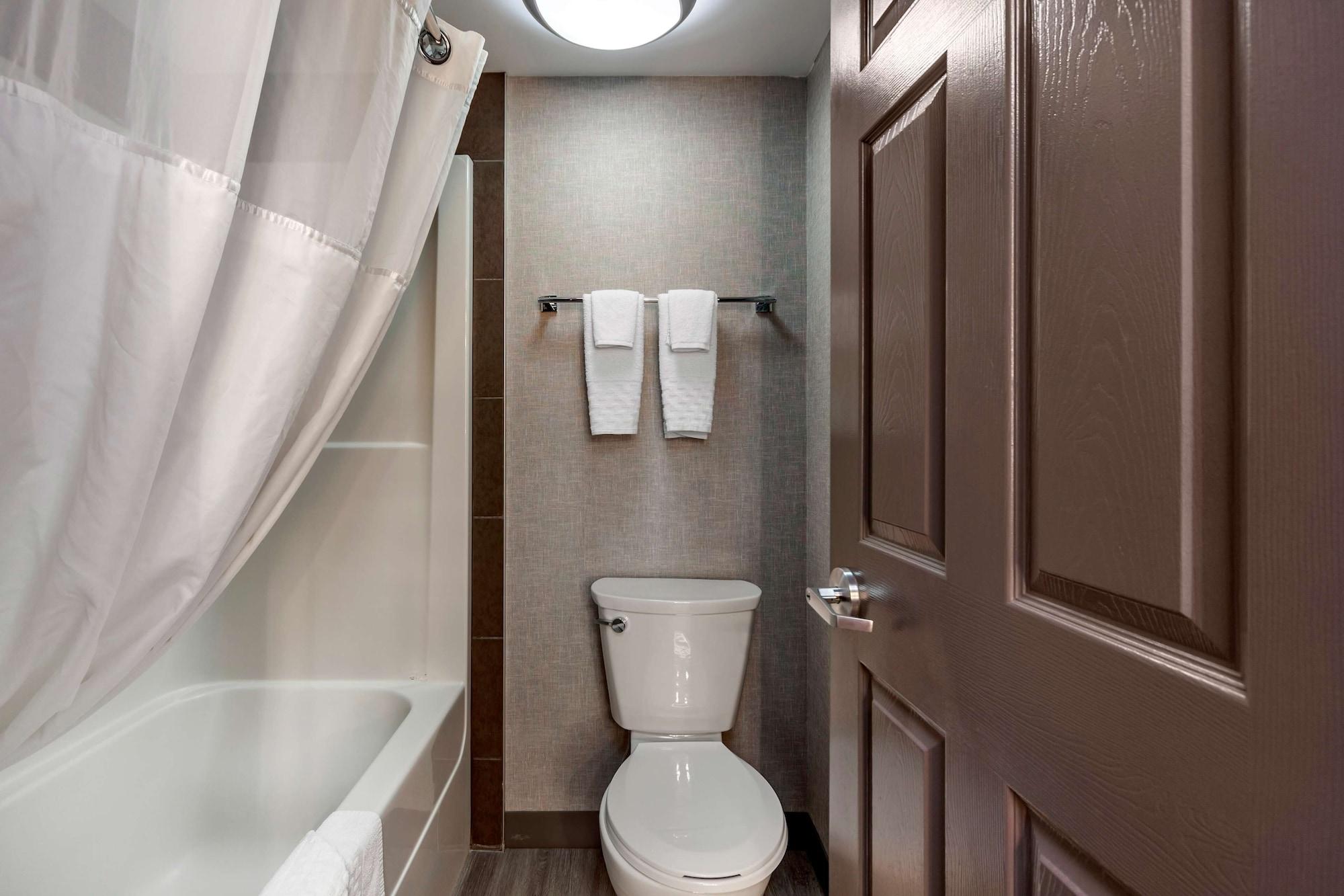 Best Western Plus West Edmonton Extérieur photo
